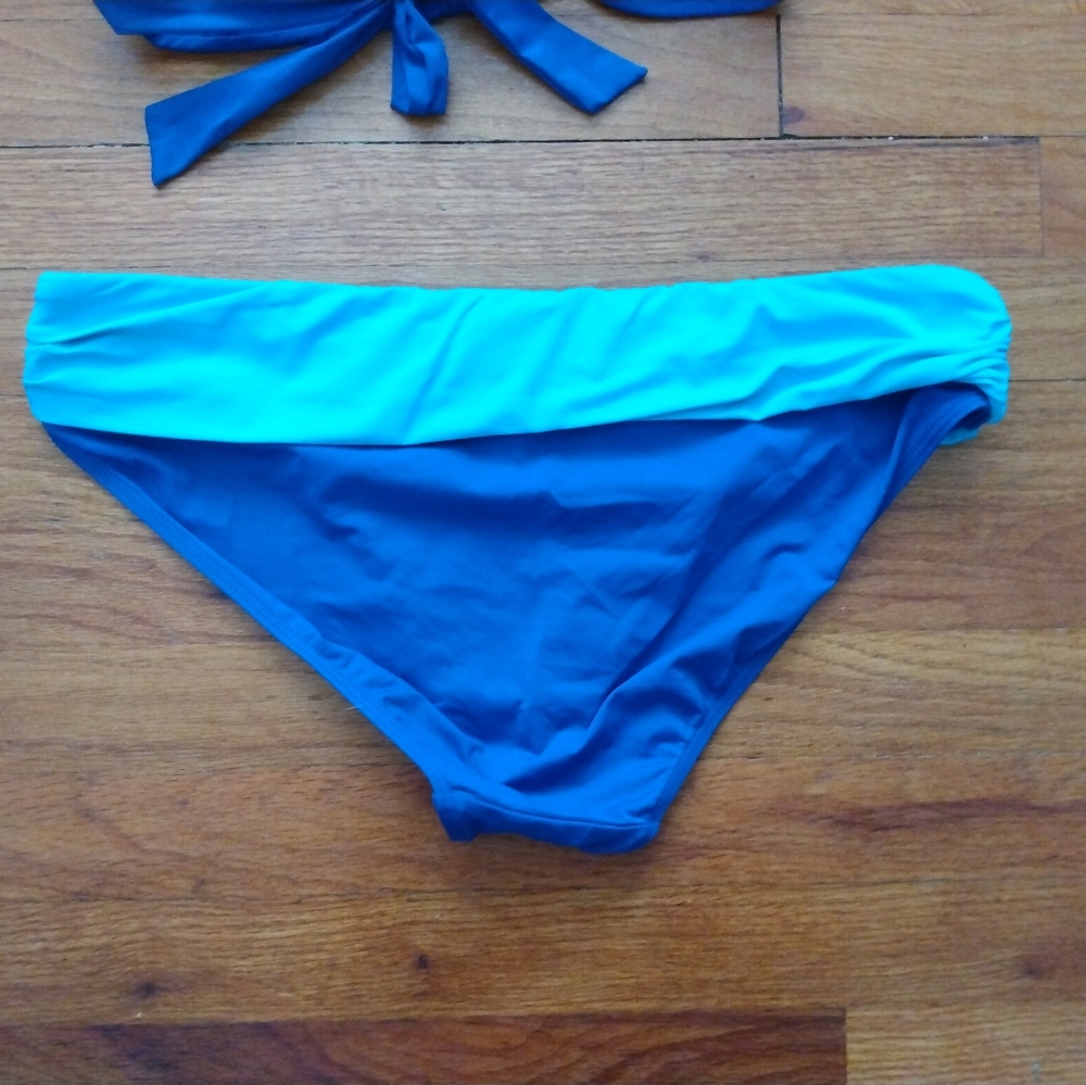 EUC Ladies Blue Two-Piece Ralph Lauren Bikini Swimsuit 12 - Picture 10 of 13